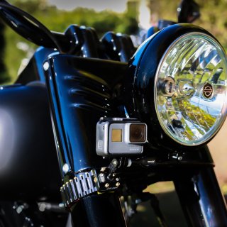 iSHOXS Hell Rider Motorrad Halterung - Farbe wählbar